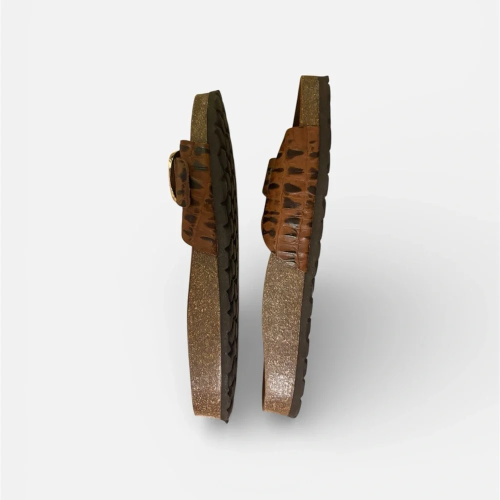 Brown Buckle Sandals Size 40 Comfort Style - Picture 2 of 3